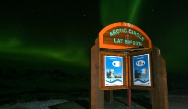 The Arctic Circle sign